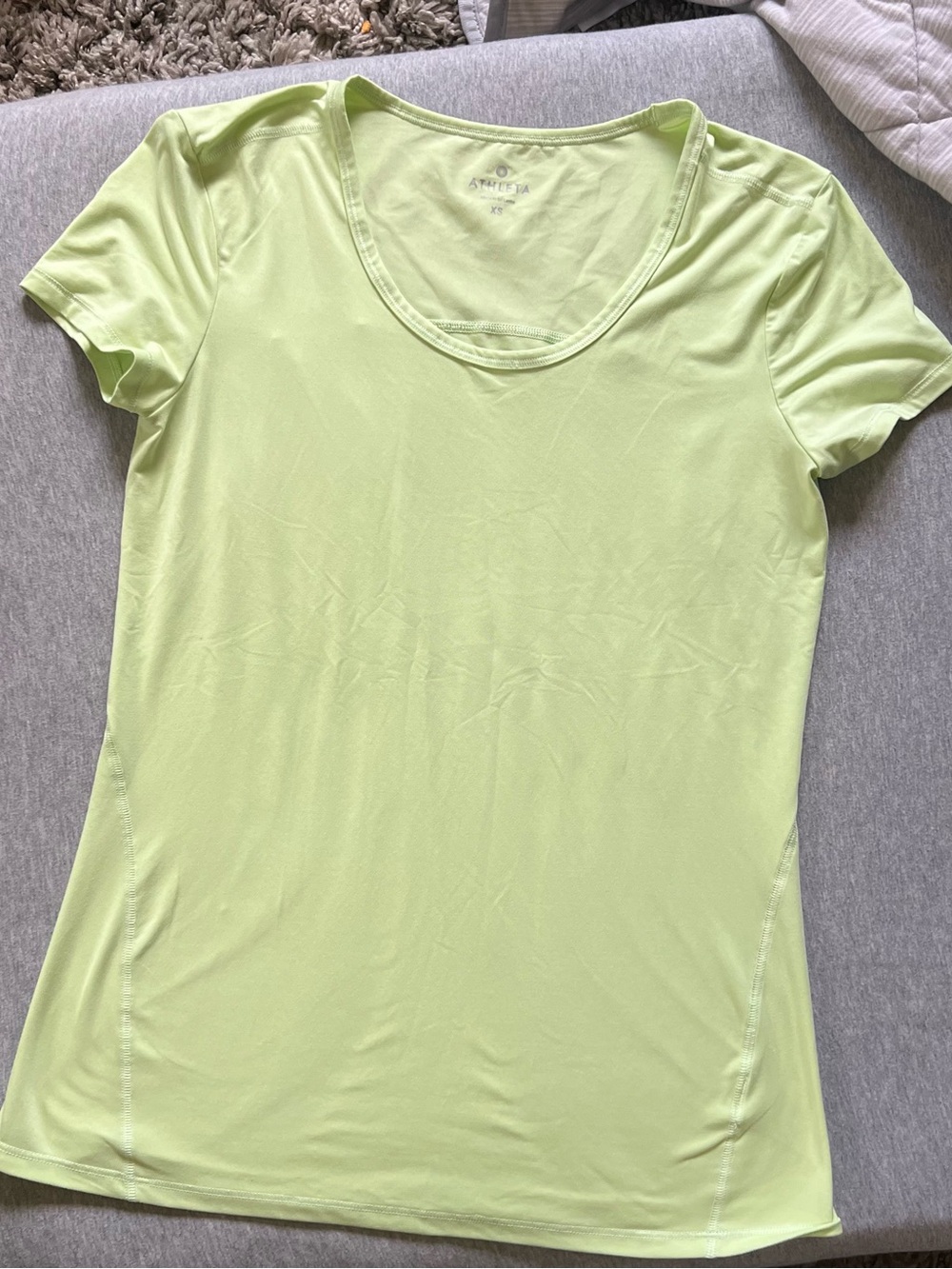 Athleta Lime Scoop Neck Short Sleeve Tee